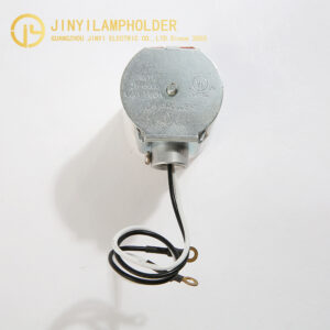Front view of JY-6065 E26 porcelain lampholder with metal cap