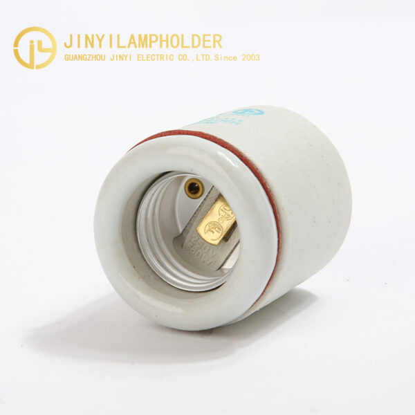 Front view of JY-111 E26 ceramic lamp socket
