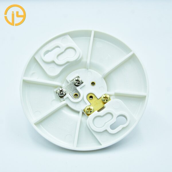 Front view of E26 outlet box mount lampholder