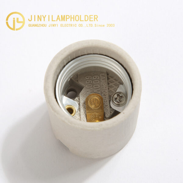 Front view of JY-2603 porcelain lampholder