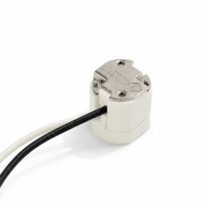 MODELB-611 E11 Lamp Holder Ceramic / Metal 7A; 250V